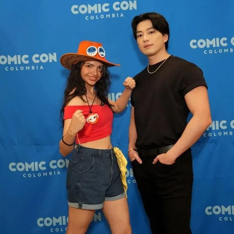 Hubieron personas que sí alcanzaron a estar más cerca del actor. Imagen: Perla Rivera.