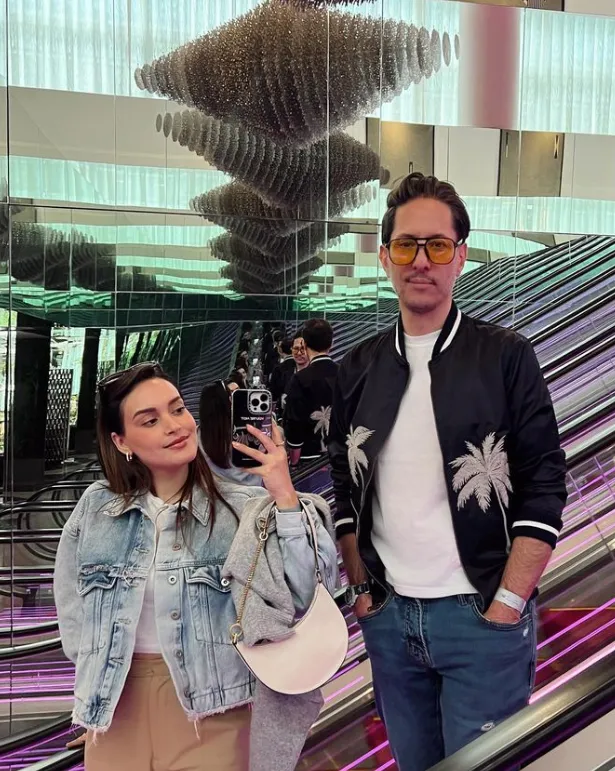 Pau Florencia ha bloqueado los comentarios en las fotos y videos de su cuenta de Instagram, en los que aparece con Mauricio Cuevas. La relación de ambos habría empezado cuando ella tenía 11 años y él 25. Imagen: @teurbanbeauty.