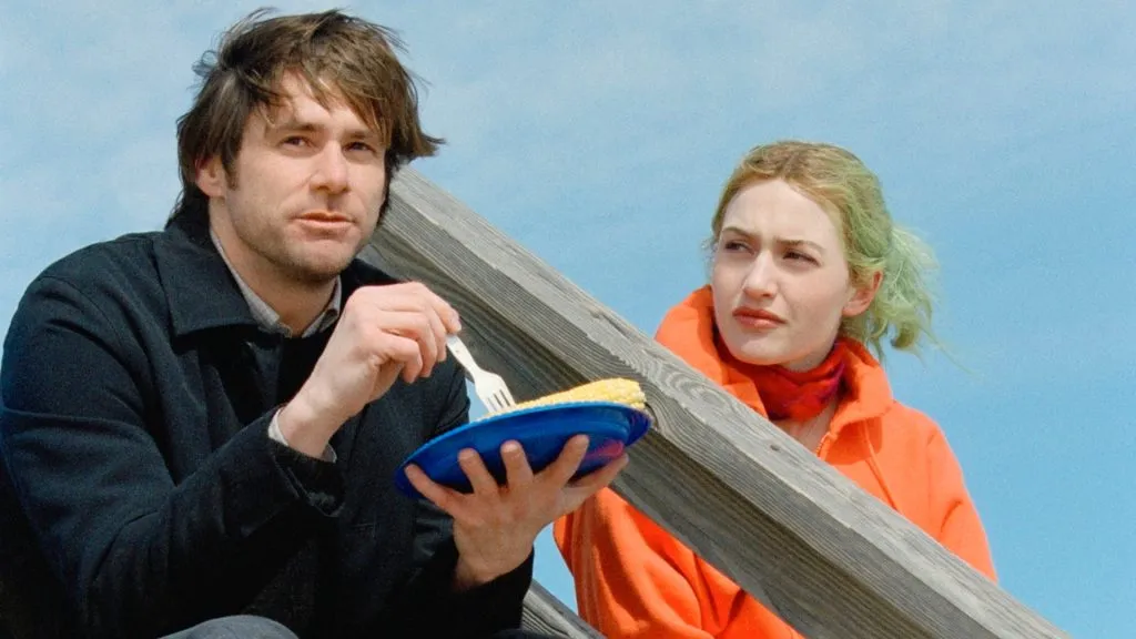 Jim Carrey y Kate Winslet en Eterno Resplandor de una Mente sin Recuerdos.