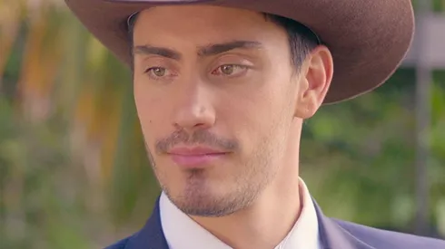 En el reparto se encuentra Iván Amozurrutia