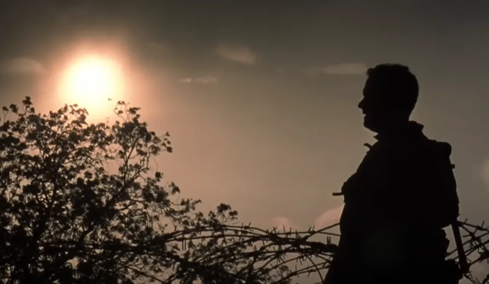 Tom Hanks brinda una inolvidable actuación en este poderoso drama bélico. Imagen: @RottenTomatoesCLASSICTRAILERS.