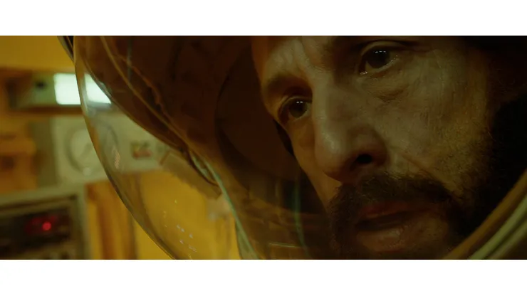 SPACEMAN. Adam Sandler as Jakub in Spaceman. Cr. Courtesy of Netflix © 2023.