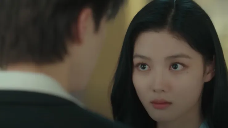 La actriz Kim Yoo-jung se ha ganado a la audiencia de Netflix con su papel de Do Do-hee.