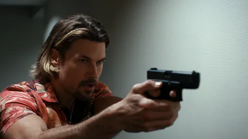 Nick Zano interpreta a Chad McKnight en la serie de Netflix Hechos Polvo