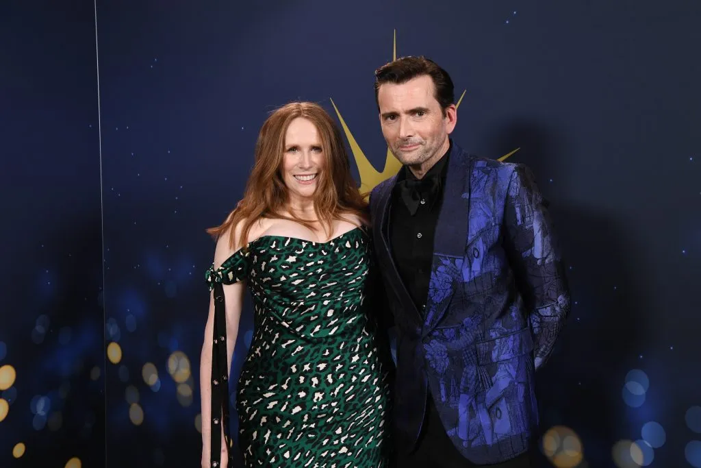 Catherine Tate, quien interpreta a Donna Noble, y David Tennant, quien da vida al Doctor, regresan a la serie a sus icónicos papeles. Imagen: Getty Images.