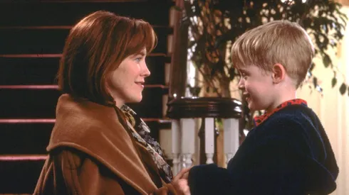 Macaulay Culkin y Catherine O'Hara, protagonistas de Home Alone.