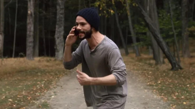 Así será SNL 1975, con Dylan O’Brien