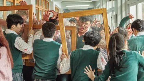 Uno de los momentos críticos que se vivió en la primera temporada de Estamos Muertos, de Netflix.