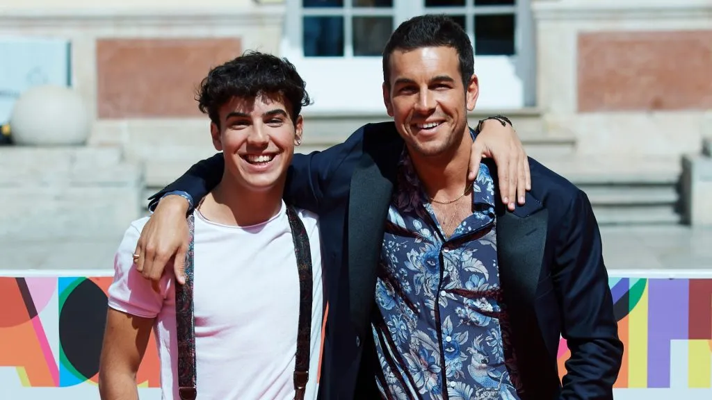 Oscar Casas y and Mario Casas (Foto: Getty images)