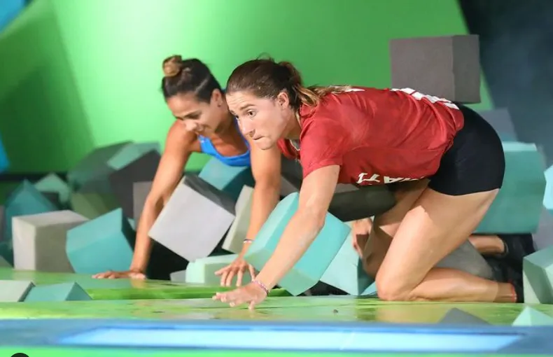 La competencia verá el choque de los dos equipos una vez más, para ganar el lugar en el que todos quieren descansar. Imagen: @exatlonmx.