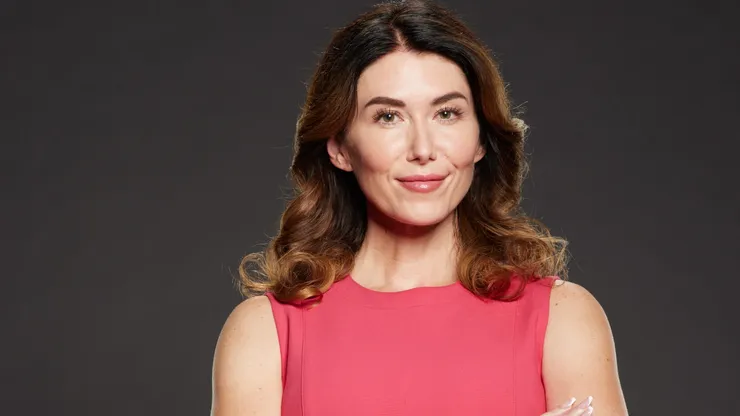 Jewel Staite in Family Law.
