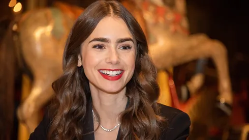 La actriz Lily Collins promocionando una de sus recientes producciones.