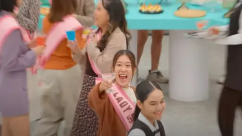 Esta serie tailandesa nos pone en la piel de Day, una jovencita que pronto verá su vida cambiar para siempre.