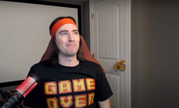 Así es como lucía el verdadero Keith Gill, más conocido como Roaring Kitty en internet. Imagen: GamesIndustry.biz.