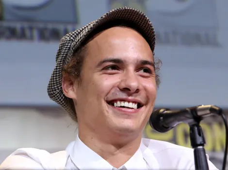 ¿Quién es Frank Dillane, “Charles Devereux” en ‘Nell, la renegada’ de Disney+?