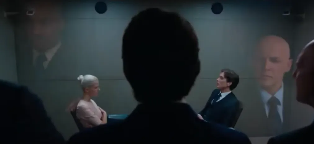 En la cinta que triunfa en Netflix, Sasha Luss comparte escenas con el reciente ganador del Oscar, Cillian Murphy. Imagen: @cinenovedades6935.