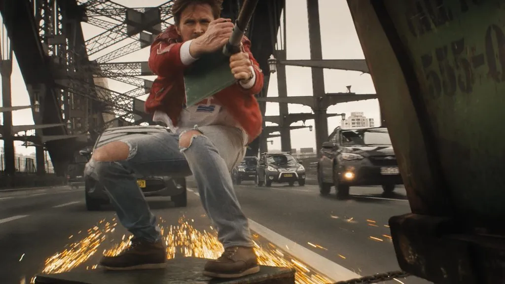 Una película que homenajea a los dobles de riesgo. (IMDb)