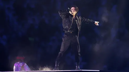 V de BTS publicará "FRI(END)S".