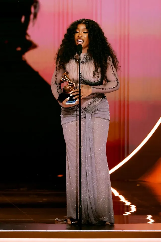 SZA estará en el Lollapalooza Argentina 2024.