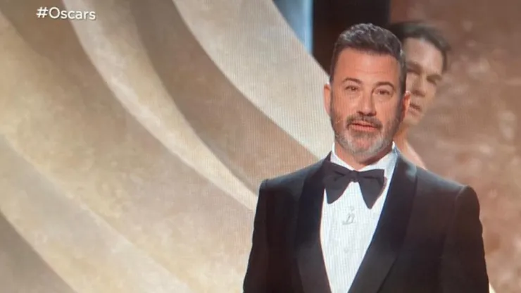 El actor y exluchador dio uno de los momentos más relevantes de los Oscar 2024