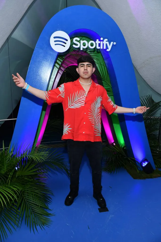 Óscar Maydon es otro talento joven que triunfa en los corridos tumbados. Imagen: Getty Images.