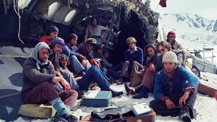El elenco de la trágica película de Netflix, La Sociedad de la Nieve.