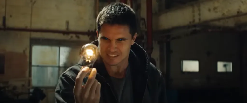 Connor no sabe cómo su vida está por cambiar. Imagen: @FilmelierMX.