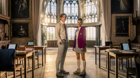 La serie está protagonizada por Harriet Herbig-Matten y Damian Hardung.