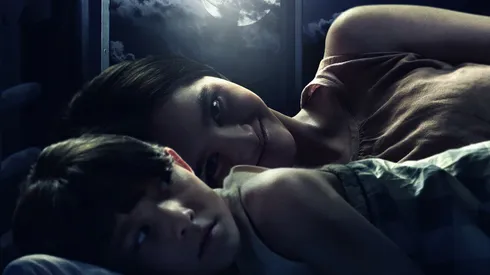 El afiche de Susurros Mortales, de Netflix.