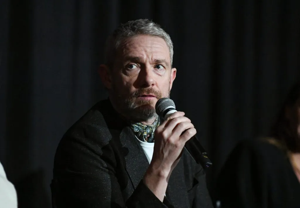 Martin Freeman, coprotagonista de Ortega, en un foro especial sobre la película ocurrido el 11 de enero de 2024 en su estreno en el Festival Internacional de Cine de Palm Springs. Imagen: Getty Images.