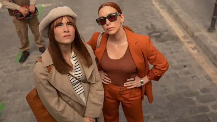 La cantante española Aitana se roba la película de Netflix con su su rol protagónico en Pared con pared.