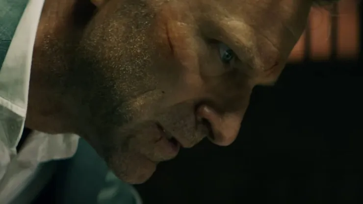 Aaron Eckhart protagoniza esta película cargada de acción.