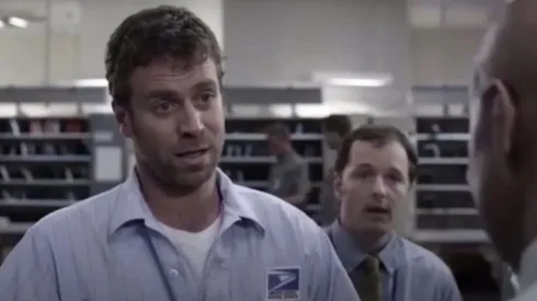 Un cartero recuperará su fe gracias a las cartas de un niño enfermo.