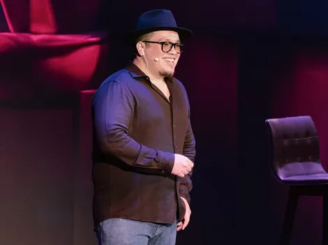 La serie de comedia de 1 capítulo que es lo más visto en Netflix y superó a Bridgerton