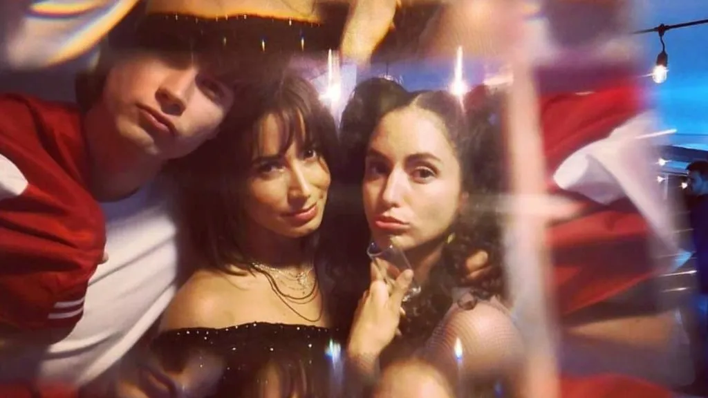 Instagram @majidaissa_proud