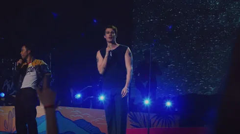 Las canciones del grupo August Moon son claves para la trama de La idea de ti.