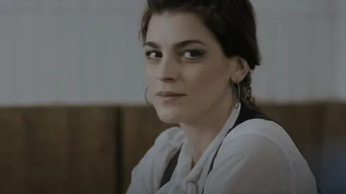 Irene Azuela brinda una soberbia actuación en Las oscuras primaveras.