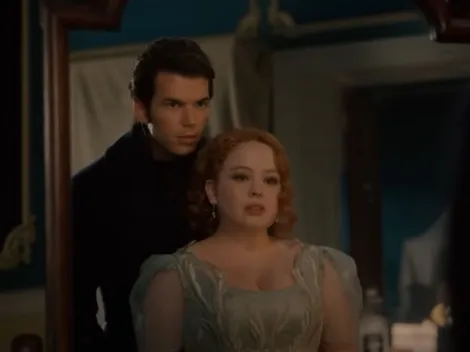La escena del espejo en Bridgerton causa furor y es diferente a la de los libros