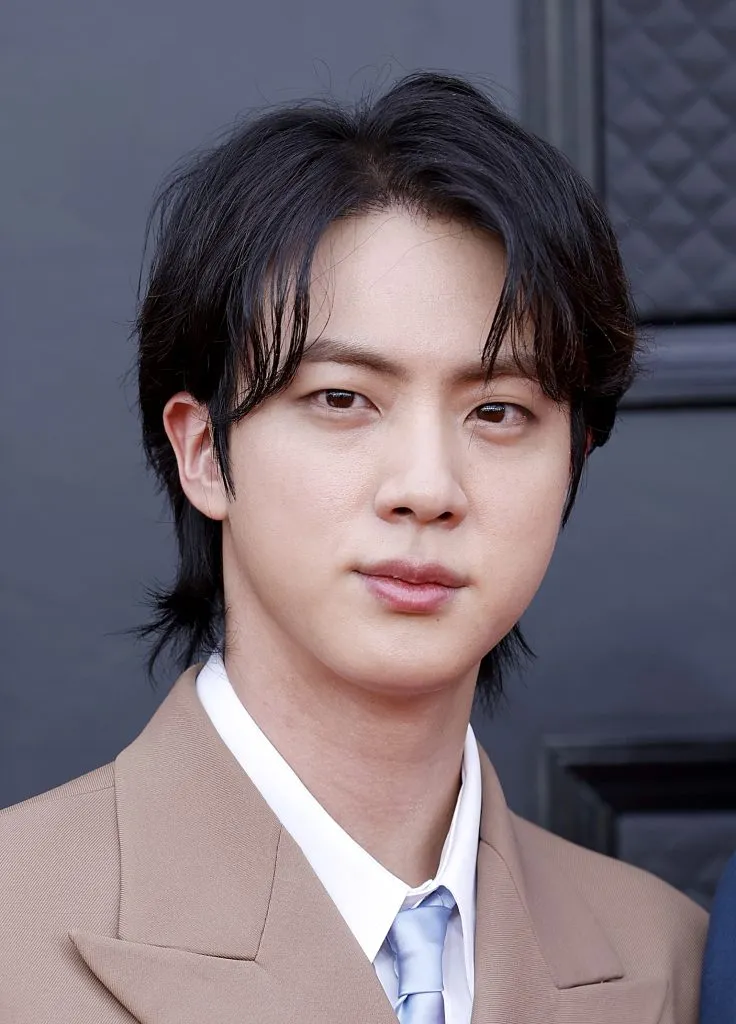 Jin terminó el Servicio Militar (Photo by Frazer Harrison/Getty Images for The Recording Academy).