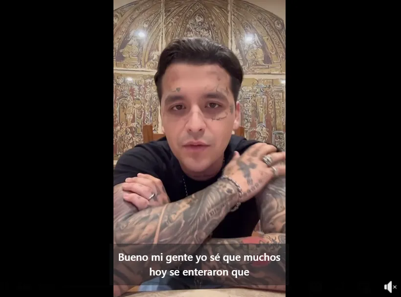 Christian Nodal confirmó que su relación con Cazzu ha terminado ya que ahora, él y Ángela Aguilar son pareja. Imagen: Página de Facebook de En Perra.