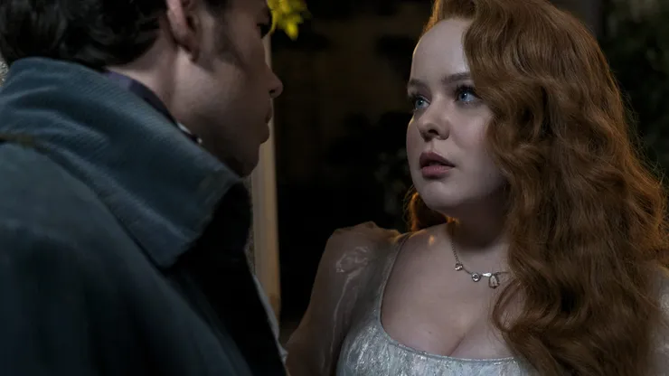 Luke Newton da vida a Colin Bridgerton y Nicola Coughlan a Penelope Featherington.