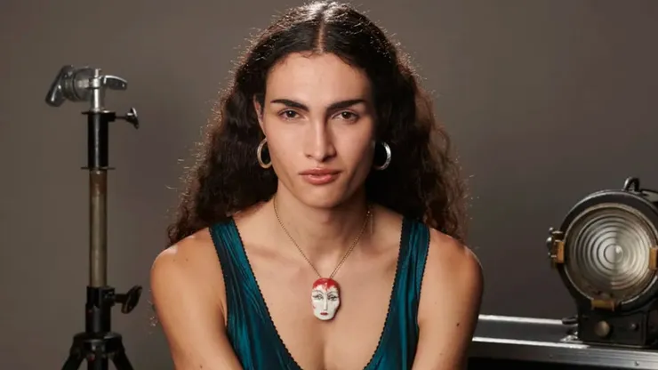 Mina Serrano en el papel de Cris Miró en Max.