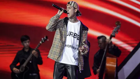 El intérprete cantó un tema clásico que ahora mismo es furor en redes sociales.