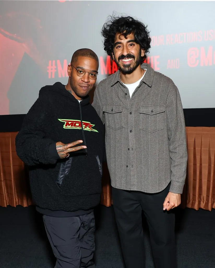 Kid Cudi y Dev Patel asisten a la proyección especial de Monkey Man: El despertar de la bestia, presentada por Universal Pictures, en el AMC The Grove 14 el 05 de abril de 2024 en Los Ángeles, California. Imagen: Getty Images.