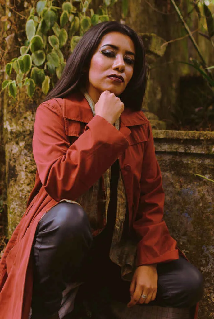 En esta foto, Shani sí tiene un ligero parecido con Yalitza Aparicio. Imagen: Glenda Reyna Artist Management.