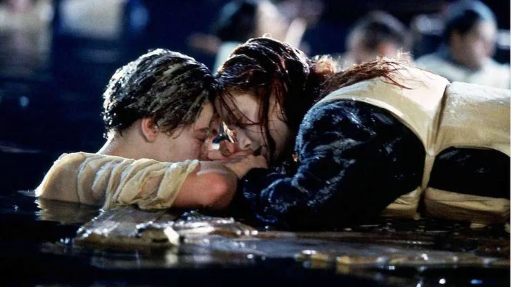 Así sería el final alternativo para Titanic, según la IA.