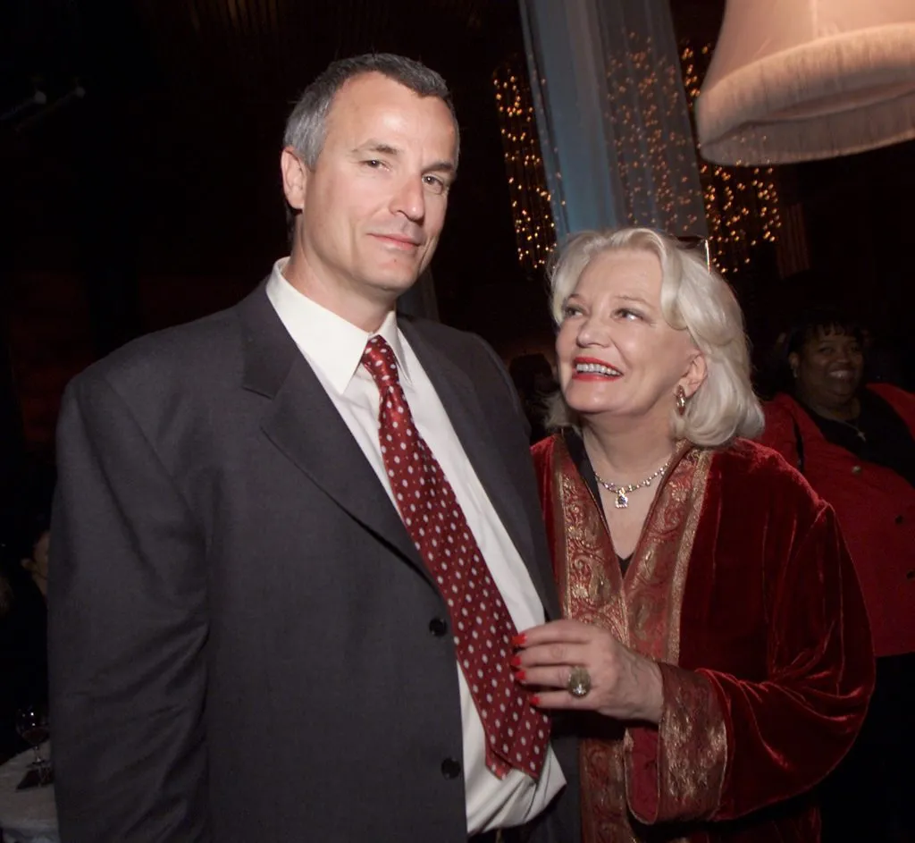 El director Nick Cassavetes y Gena Rowlands en el estreno de John Q, en el Directors Guild Theater de Los Angeles, Ca. Jueves, 7 de febrero de 2002. Imagen: Getty Images.