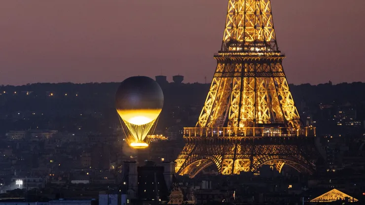 La Torre Eiffel tuvo que ser evacuada esta mañana, a unas horas de la clausura de París 2024.