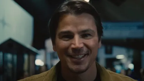 Josh Hartnett protagoniza la más reciente cinta de M. Night Shyamalan.
