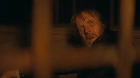 Otto Hightower en el final de la temporada 2 de House of the Dragon